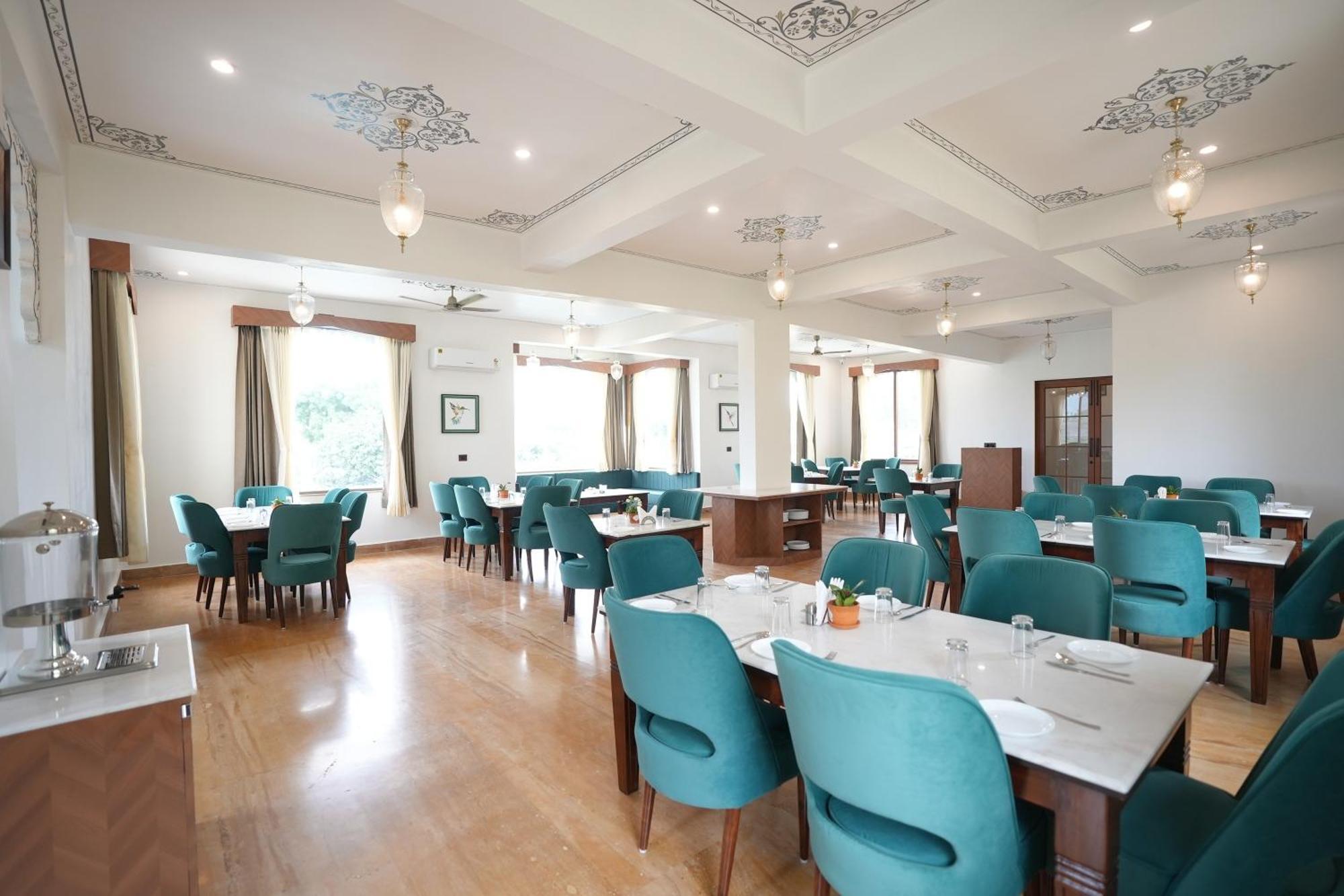 Maangarh Resorts Удайпур Екстериор снимка