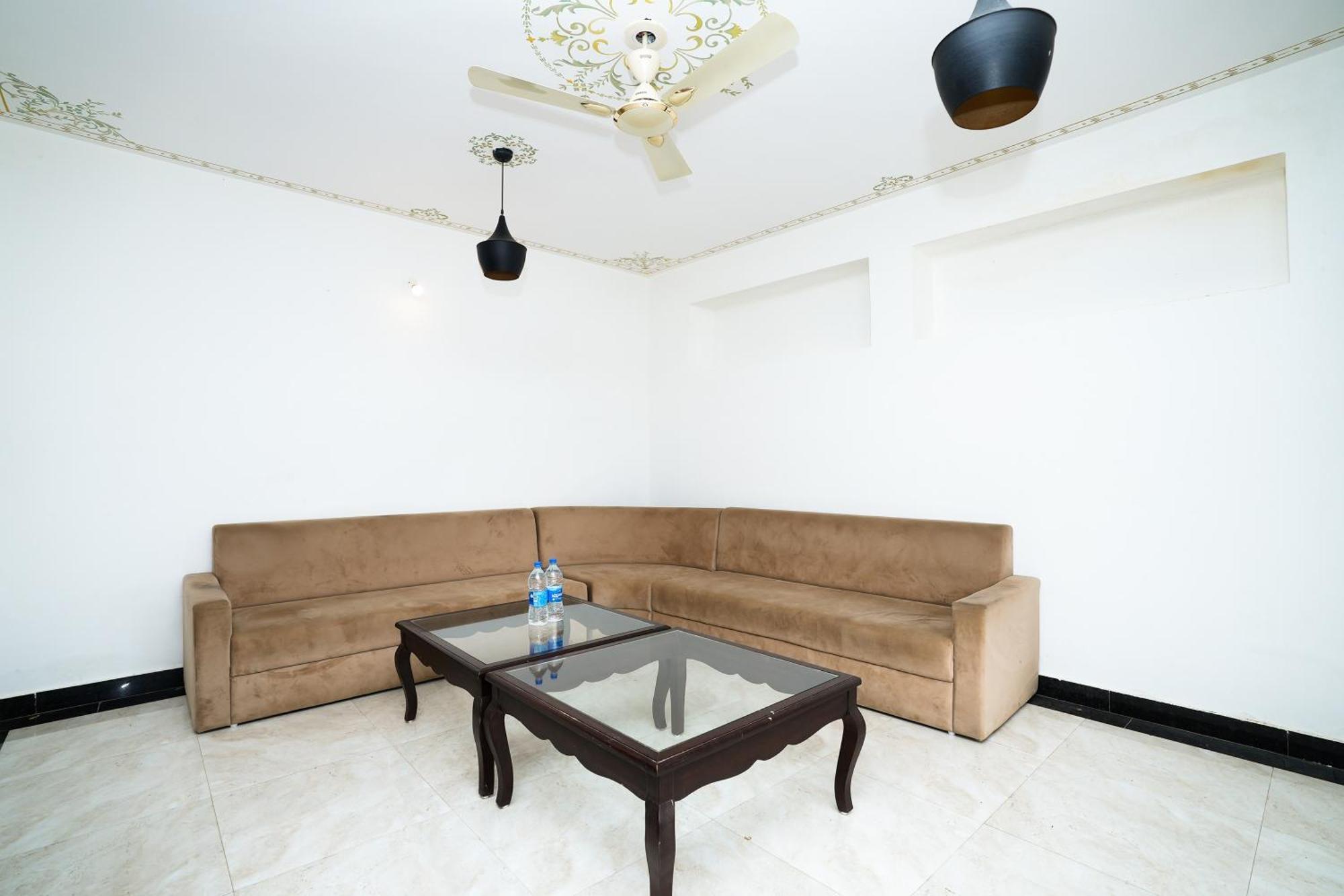 Maangarh Resorts Удайпур Екстериор снимка